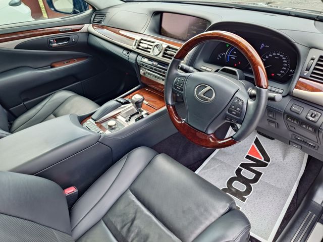 TOYOTA LEXUS LS600HL 2013 Image 31