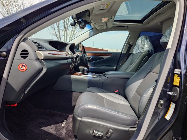 TOYOTA LEXUS LS600HL 2013 Image 31