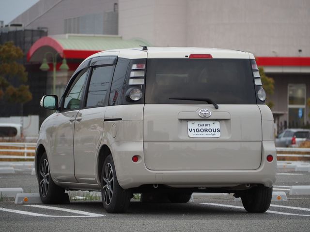 TOYOTA SIENTA 2006 Image 31