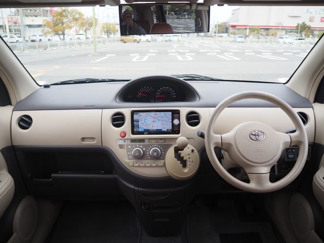 TOYOTA SIENTA 2006 Image 31
