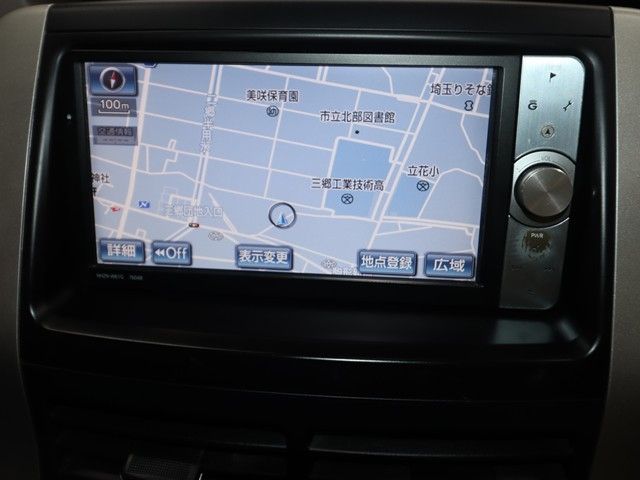 TOYOTA VOXY 2011 Image 31