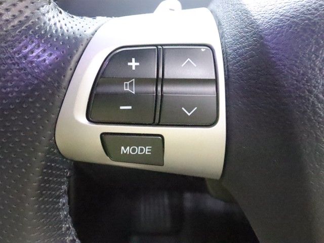 TOYOTA VOXY 2011 Image 31