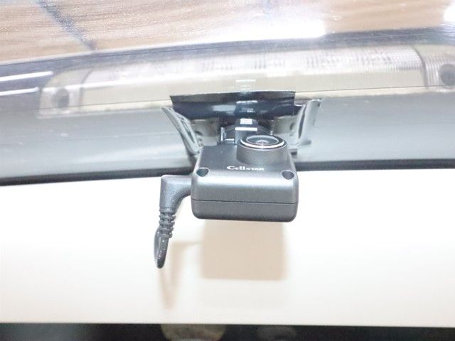 TOYOTA VOXY 2011 Image 31