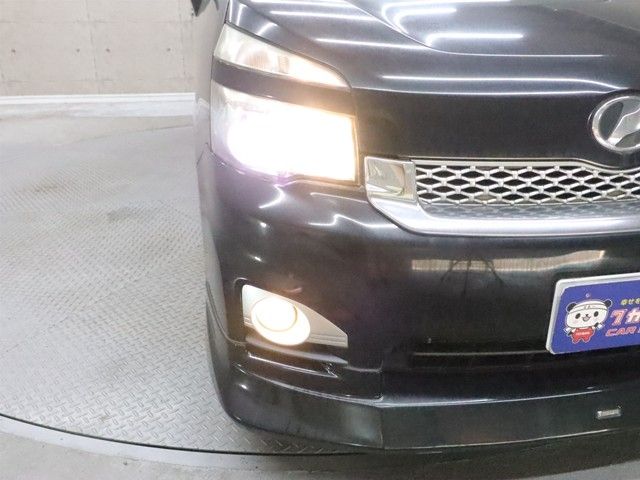 TOYOTA VOXY 2011 Image 31