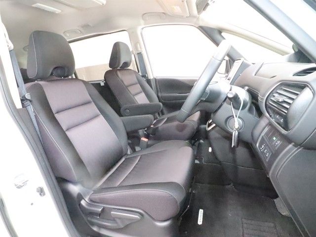 NISSAN SERENA  S-HYBRID 2017 Image 31