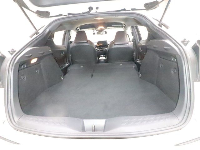 TOYOTA C-HR 2017 Image 31