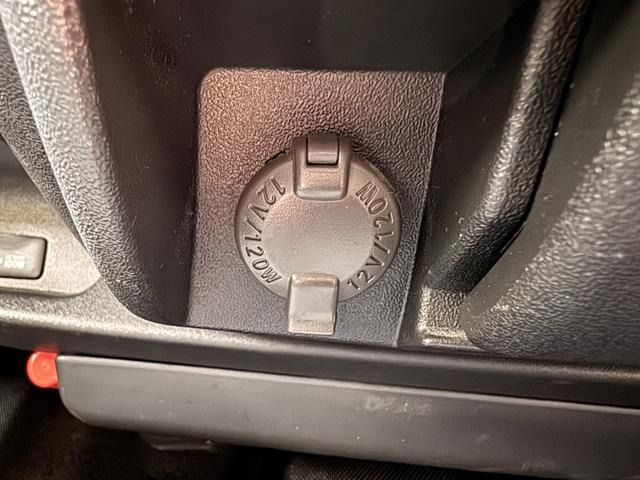 TOYOTA HIACE VAN 2WD 2017 Image 31