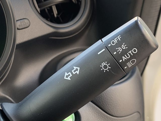 HONDA N BOX 2017 Image 31