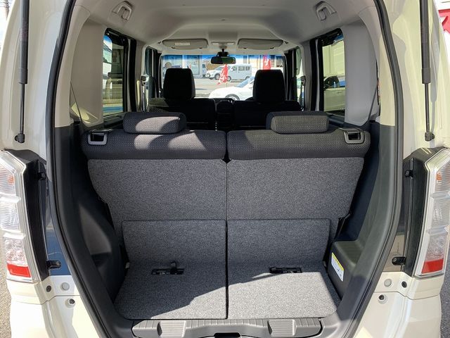 HONDA N BOX 2017 Image 31