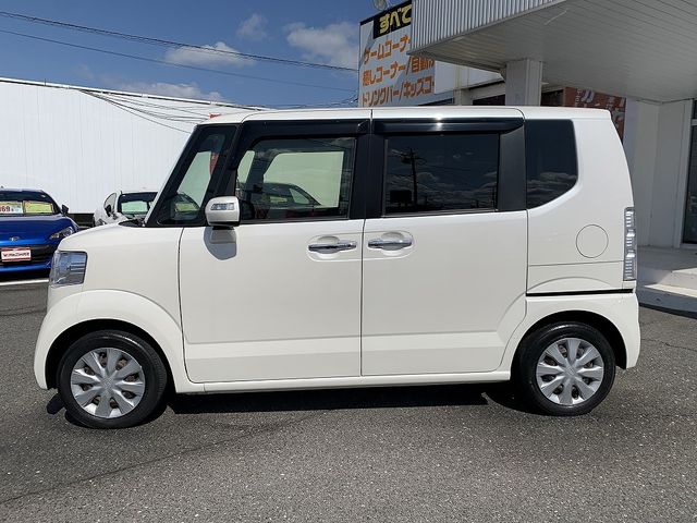 HONDA N BOX 2017 Image 31