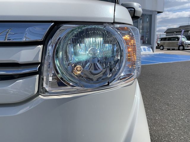 HONDA N BOX 2017 Image 31