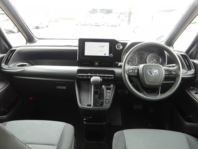 TOYOTA NOAH 2023 Image 31