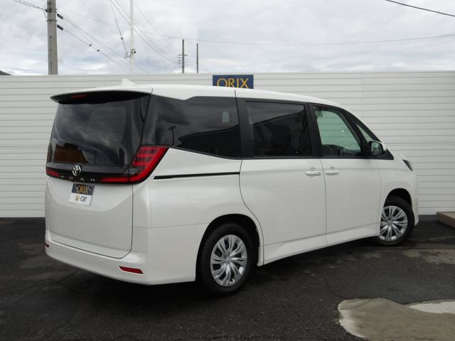 TOYOTA NOAH 2023 Image 31