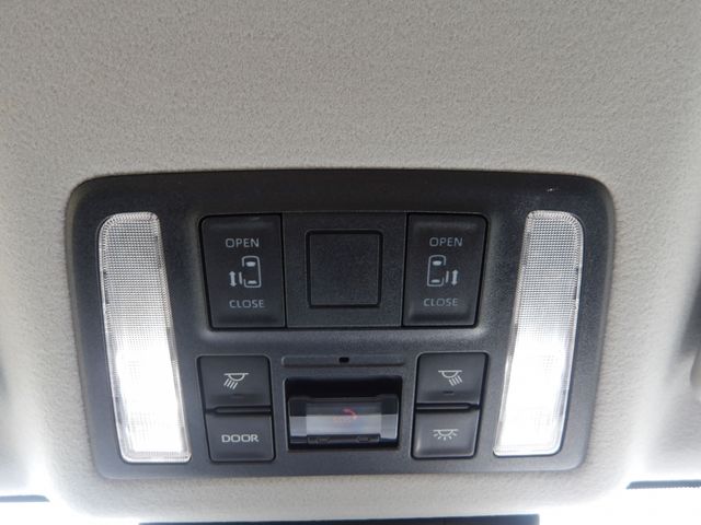 TOYOTA NOAH 2023 Image 31