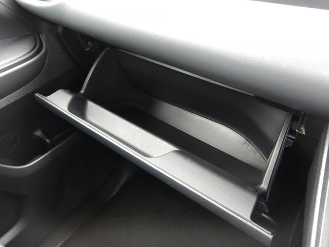 TOYOTA NOAH 2023 Image 31