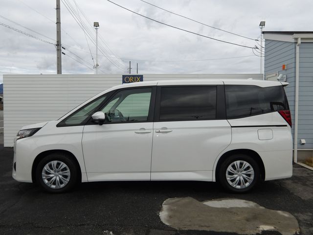 TOYOTA NOAH 2023 Image 31