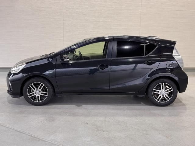 TOYOTA AQUA 2013 Image 31