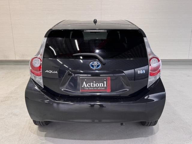 TOYOTA AQUA 2013 Image 31