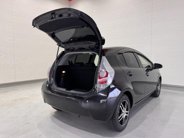 TOYOTA AQUA 2013 Image 31