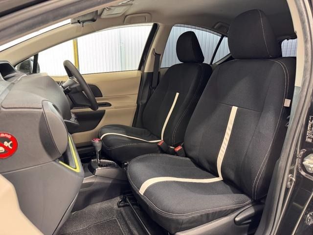 TOYOTA AQUA 2013 Image 31