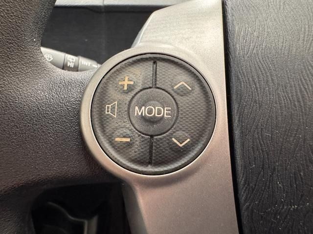 TOYOTA AQUA 2013 Image 31