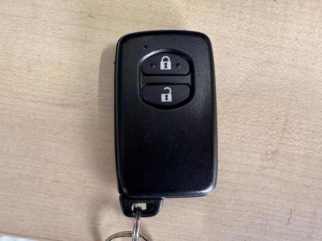 TOYOTA AQUA 2013 Image 31