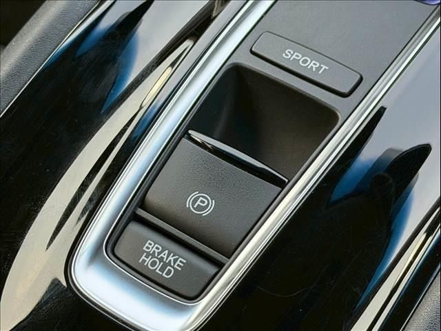 HONDA VEZEL HYBRID 2017 Image 31