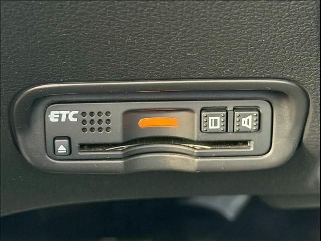 HONDA VEZEL HYBRID 2017 Image 31