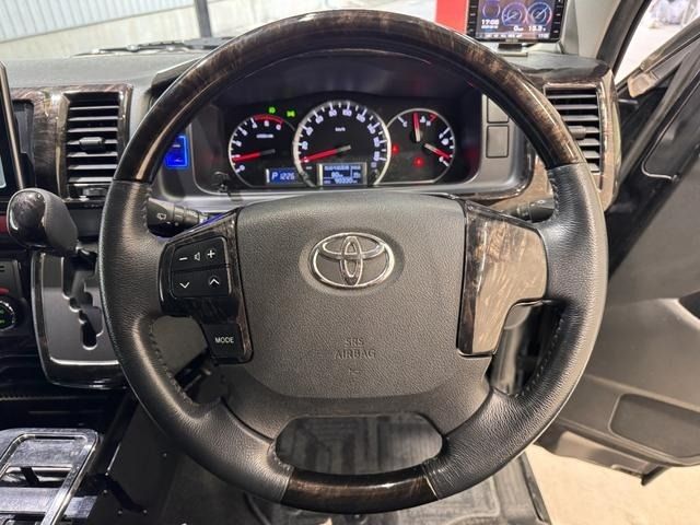 TOYOTA HIACE VAN 2WD 2015 Image 31