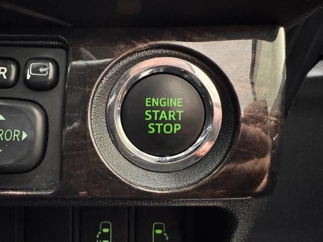 TOYOTA HIACE VAN 2WD 2015 Image 31