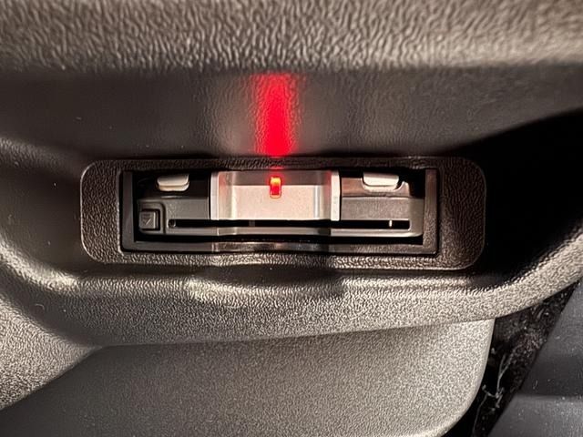 TOYOTA HIACE VAN 2WD 2015 Image 31