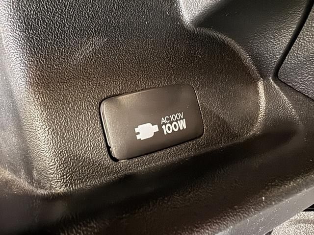 TOYOTA HIACE VAN 2WD 2015 Image 31