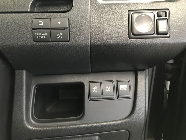 NISSAN SERENA  WG 2011 Image 31