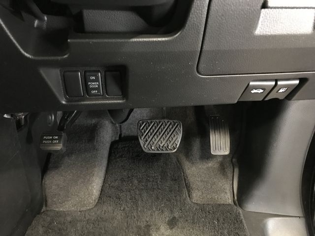 NISSAN SERENA  WG 2011 Image 31