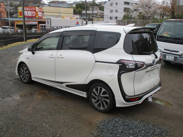 TOYOTA SIENTA HYBRID 2015 Image 31