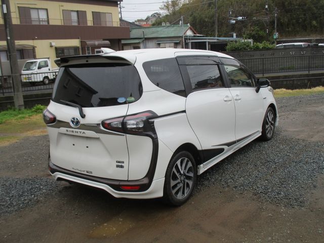 TOYOTA SIENTA HYBRID 2015 Image 31