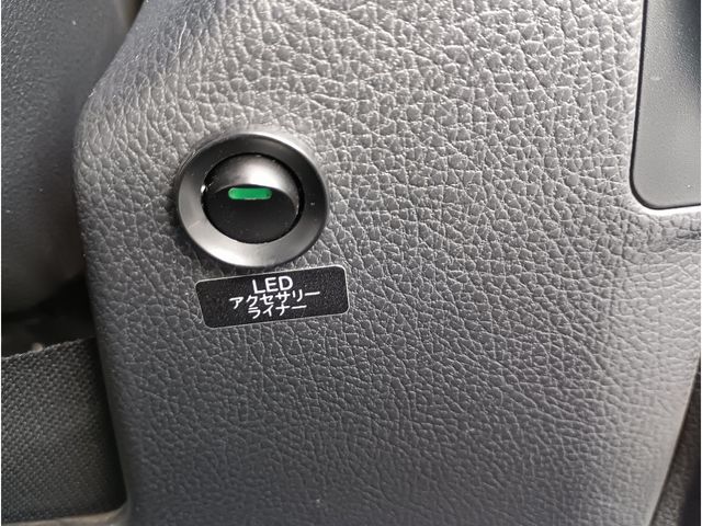 SUBARU IMPREZA SPORT 4WD 2015 Image 31