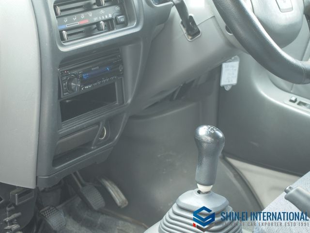 SUZUKI EVERY VAN 2001 Image 31