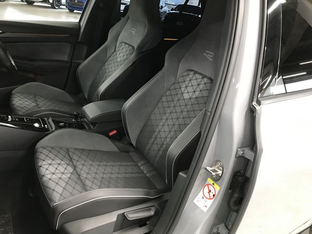 VOLKSWAGEN GOLF 2023 Image 31