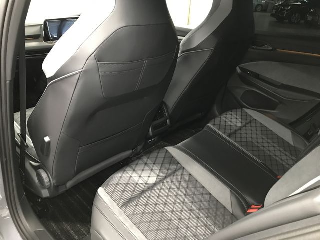 VOLKSWAGEN GOLF 2023 Image 31