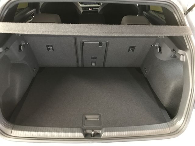 VOLKSWAGEN GOLF 2023 Image 31