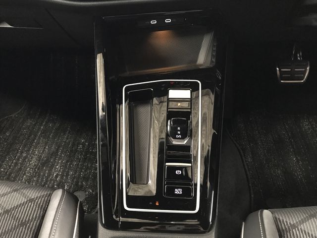 VOLKSWAGEN GOLF 2023 Image 31