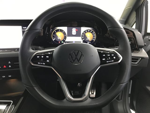 VOLKSWAGEN GOLF 2023 Image 31