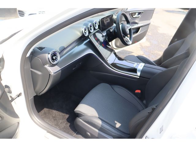 MERCEDES BENZ C CLAS 2022 Image 31