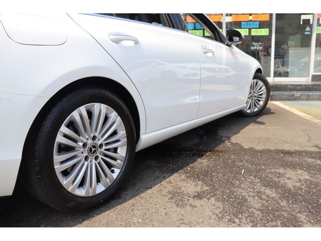 MERCEDES BENZ C CLAS 2022 Image 31