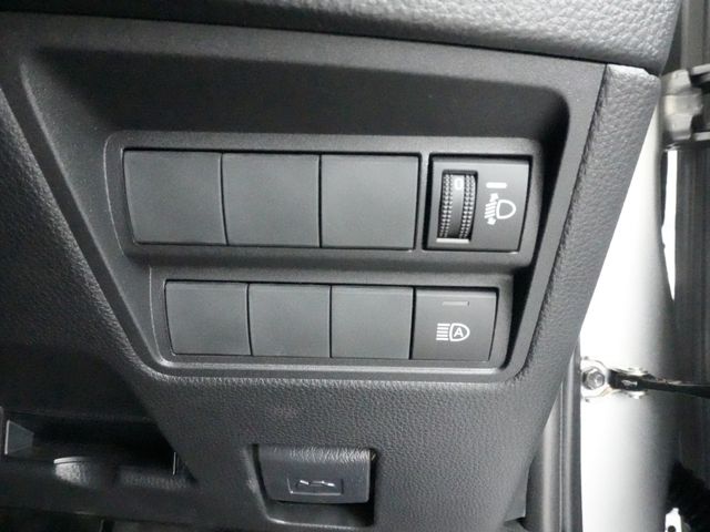 TOYOTA YARIS 2023 Image 31