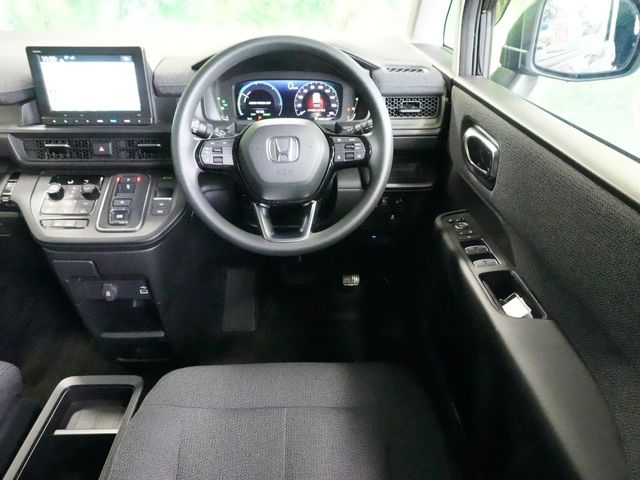 HONDA STEPWAGON E:HEV 2022 Image 31