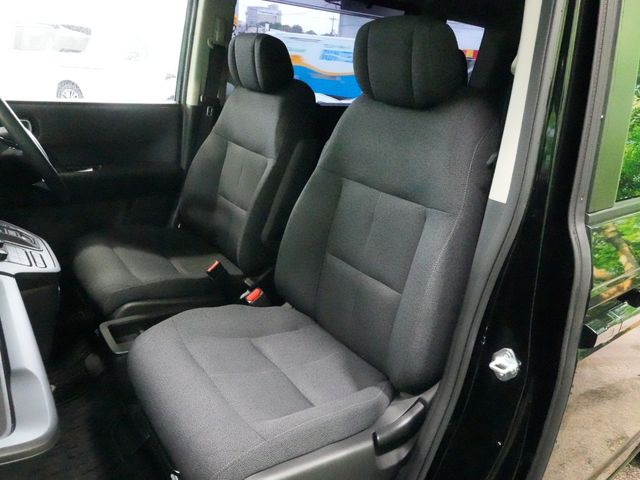 HONDA STEPWAGON E:HEV 2022 Image 31