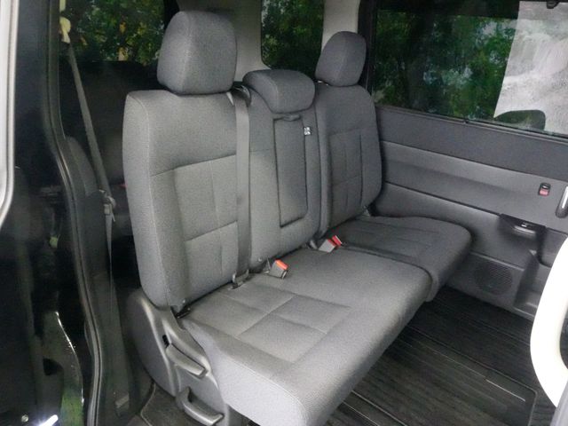 HONDA STEPWAGON E:HEV 2022 Image 31