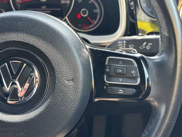 VOLKSWAGEN THE BEETL 2017 Image 31